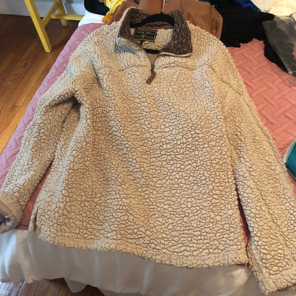 True Grit tan fleece pullover size medium